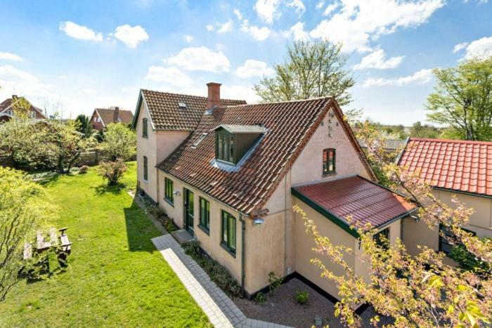 Pegasus Bed And Breakfast Helsinge Екстериор снимка